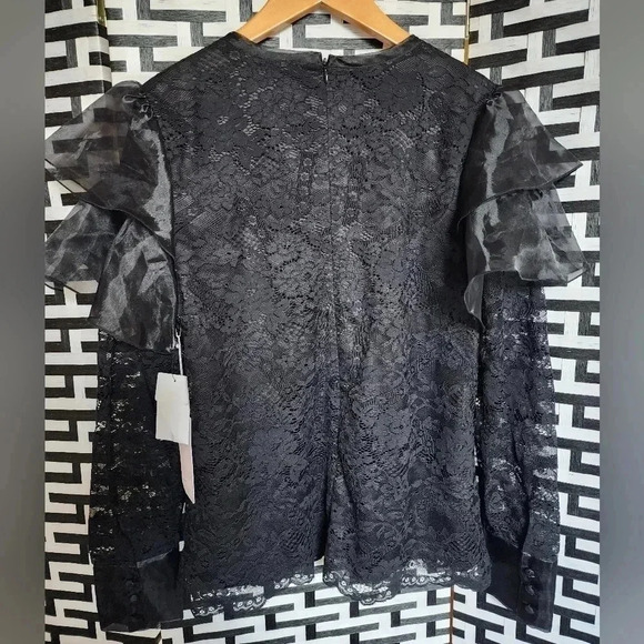 Rachel Parcell ruffle shoulder lace blouse size Medium New Black - Picture 3 of 15